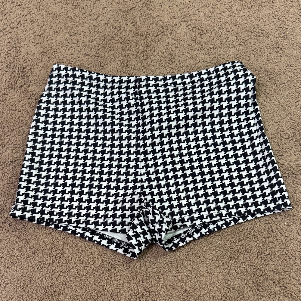 Houndstooth Black and White Women's Shorts